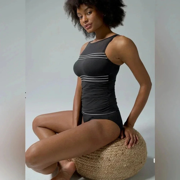 Bleu Rod Off Grid High Neck Tankini Top and Bikini Bottom Size 8 - Picture 3 of 9